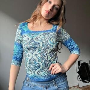Lovely vintage 90s paisley blue top